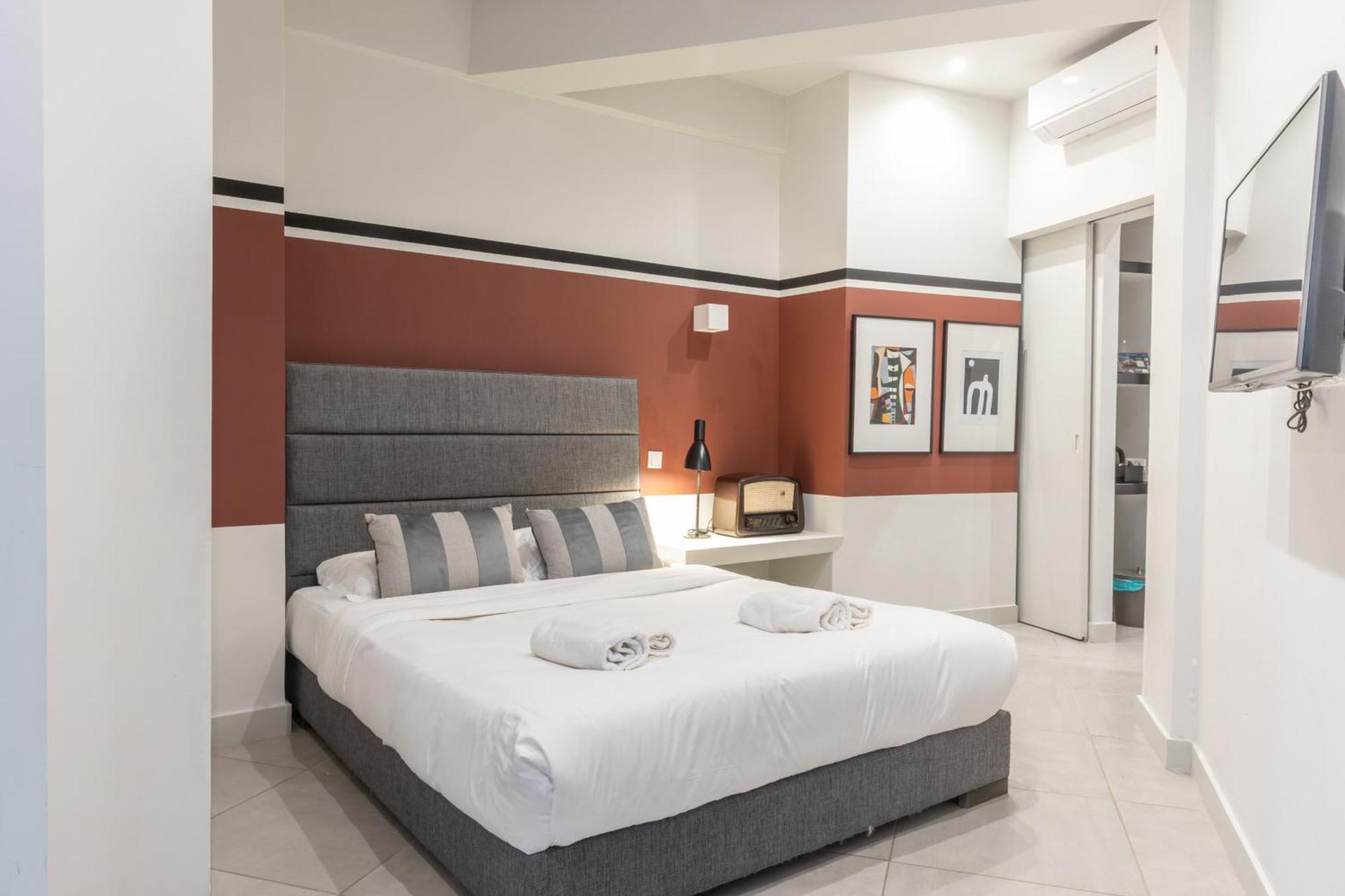 Fantastic With Shared Rooftop Deck * Atena
