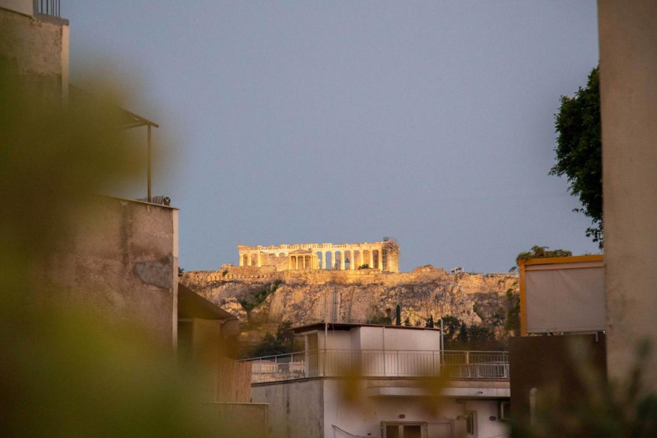 Apartment Fantastic Central Athens Suite With Shared Rooftop Deck