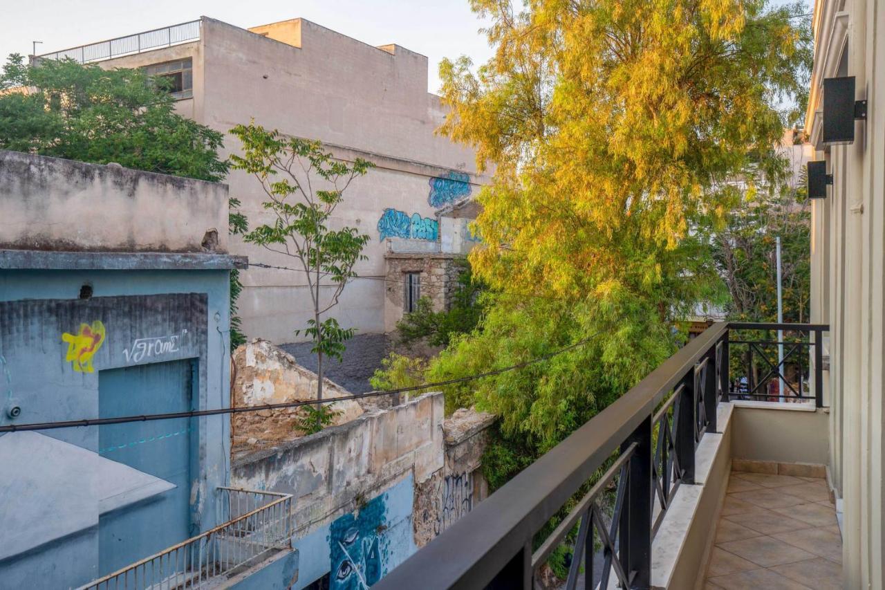 Fantastic Central Athens Suite With Shared Rooftop Deck * Athens