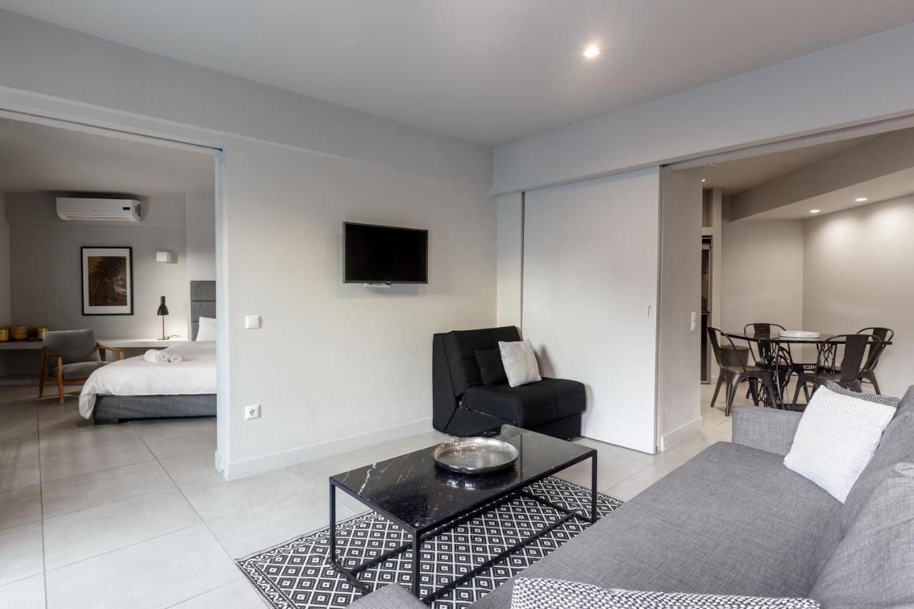 Fantastic Central Athens Suite With Shared Rooftop Deck Athens