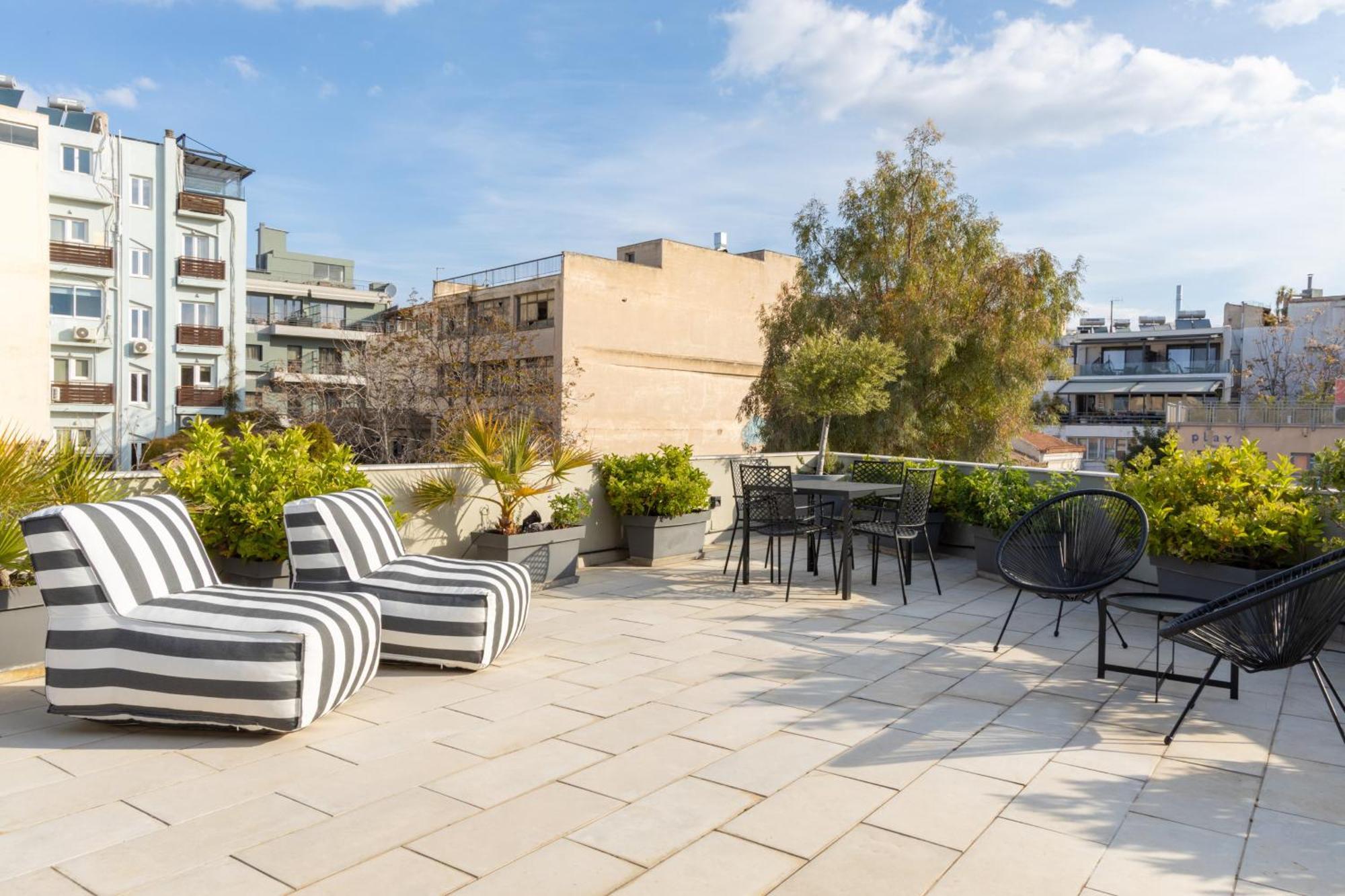 Fantastic Central Athens Suite With Shared Rooftop Deck Apartment Athens