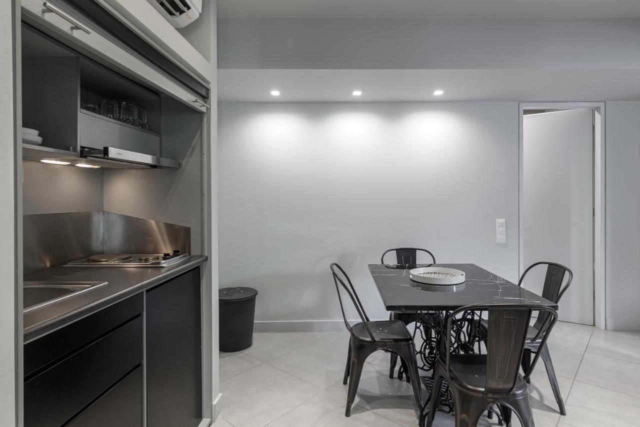 Fantastic With Shared Rooftop Deck Apartament